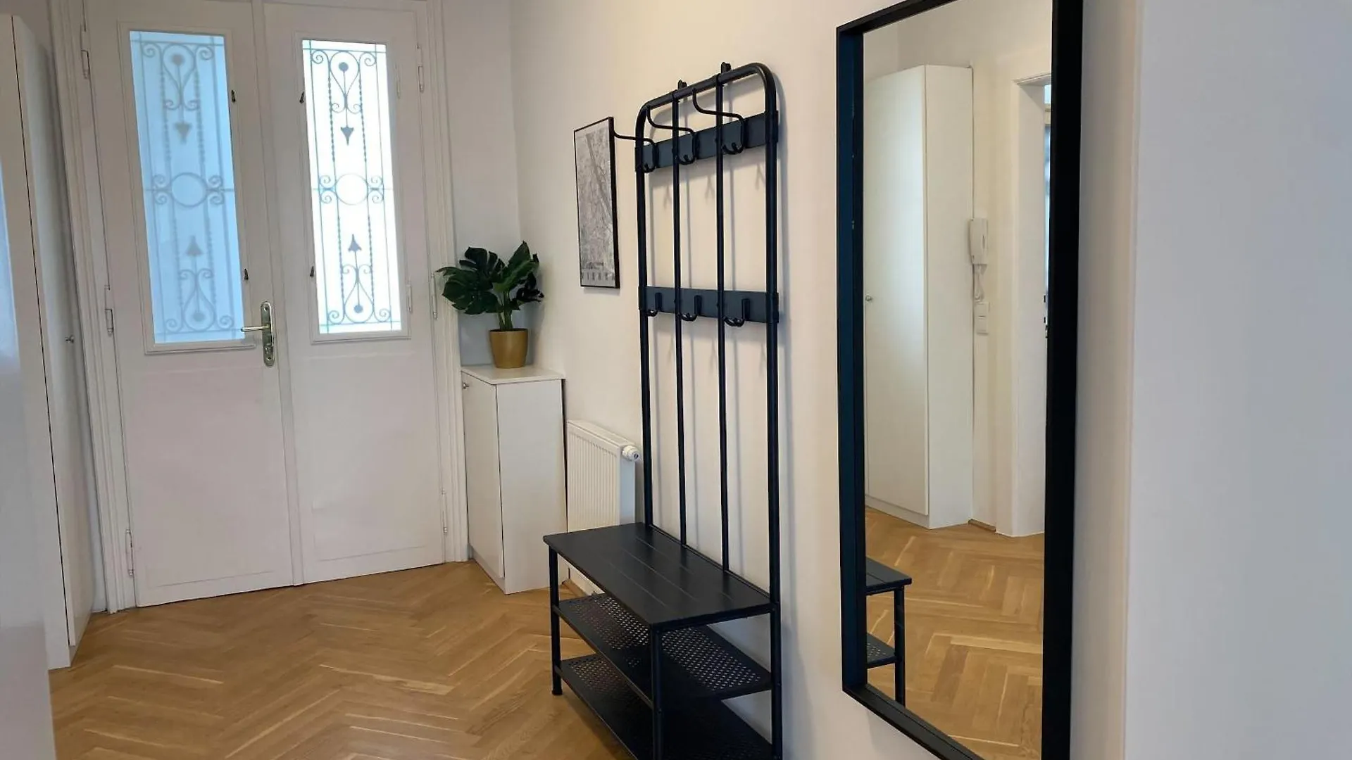 Cosy Apartment In Mariahilf Close To Citycenter Viena Áustria